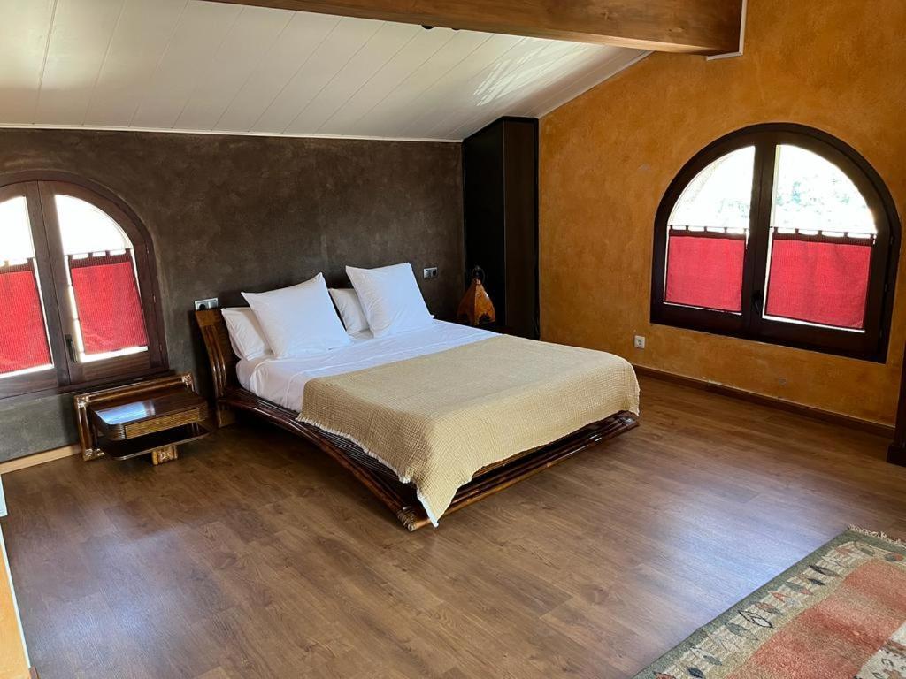 Apartamento Comanegra Castellfollit de la Roca Exterior foto